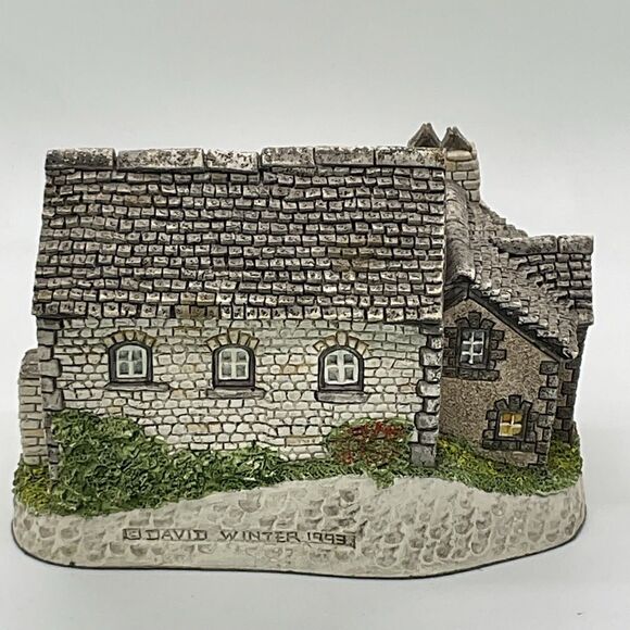David Winter Tyddyn Siriol Charming Stone Cottage Figurine - Picture 4 of 7